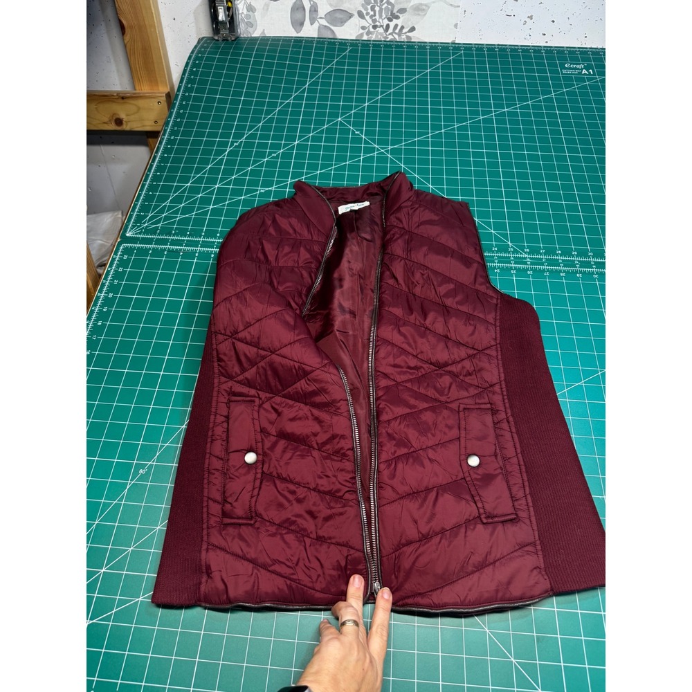 Grace & Lace Burgundy Quilted Puffer Vest Ribbed Knit Side Panels Women Size L
